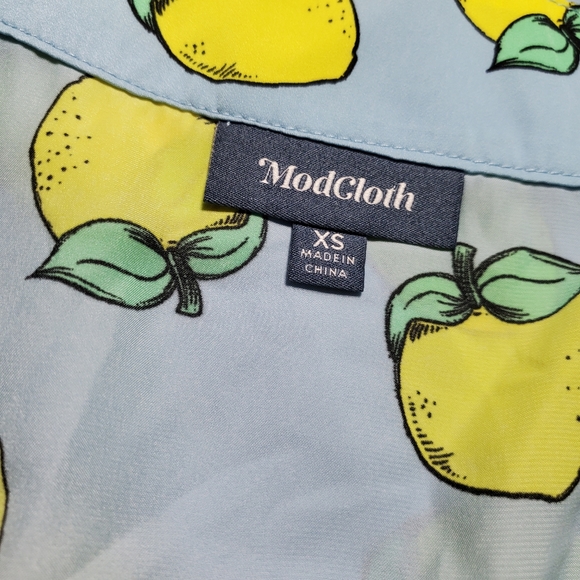Modcloth lemon blouse 🍋 - Picture 4 of 6